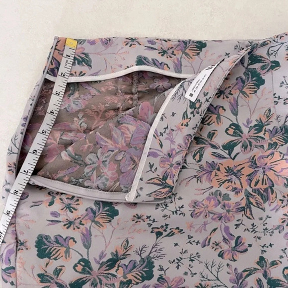 Zara/ Breathtaking brocade mini  skirt/ Gathered side/ Size US XS - Picture 15 of 15